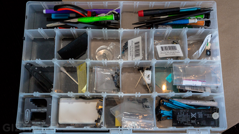 Illustration for article titled iCracked: The Screen Repair Service That Comes to You Is Fantastic